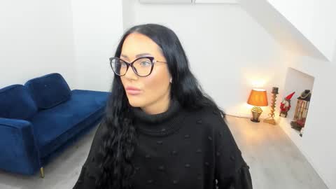 Anya online show from 11.24.25