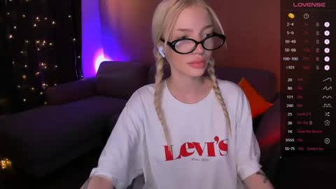 Anya online show from 04.20.26