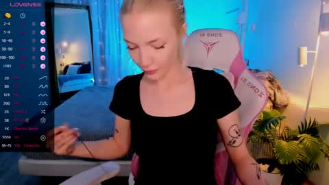 Snapshot of anyataylorr chatting on 05.24.26 Anya online show from 05.24.26