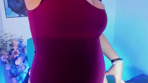 Snapshot of anyell_fox_xxx chatting on 11.02.25 anyell online show from 11.02.25