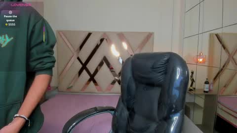Snapshot of anyelotwink chatting on 05.23.26 anyelotwink online show from 05.23.26