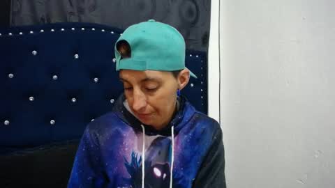 anyu online show from 12.13.24