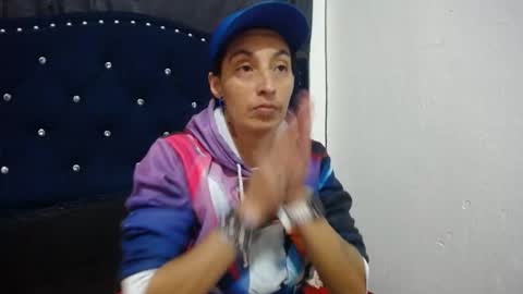 anyu online show from 12.28.24