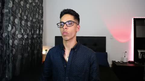 Snapshot of aodaboyy chatting on 12.25.24 aodaboy online show from 12.25.24