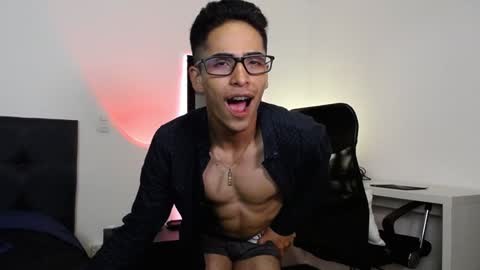 Snapshot of aodaboyy chatting on 12.26.24 aodaboy online show from 12.26.24