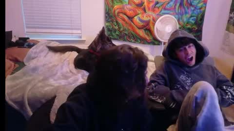 Snapshot of apachewithawebcam chatting on 04.25.26 ApacheWithWebcam online show from 04.25.26