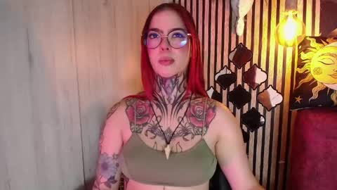 Snapshot of aphrodite__bloom chatting on 05.16.26 aphrodite__bloom online show from 05.16.26