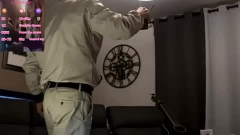 Snapshot of apollonfitx_69 chatting on 11.08.25 apollonfitx_69 online show from 11.08.25