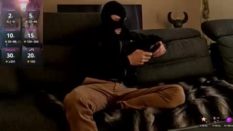 Snapshot of apollonfitx_69 chatting on 11.21.25 apollonfitx_69 online show from 11.21.25