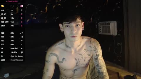 Snapshot of apolo01_ chatting on 12.13.25 Apolo online show from 12.13.25