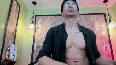 Snapshot of apolo_crus chatting on 10.06.25 apolo_crus online show from 10.06.25