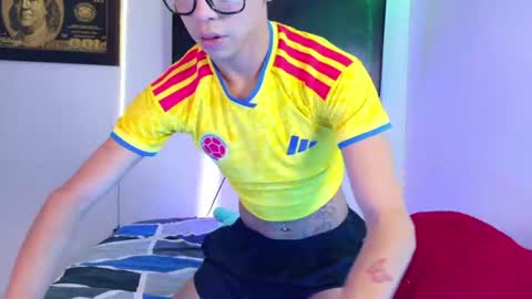 Snapshot of apolo_prince1 chatting on 06.17.26 Apolo online show from 06.17.26