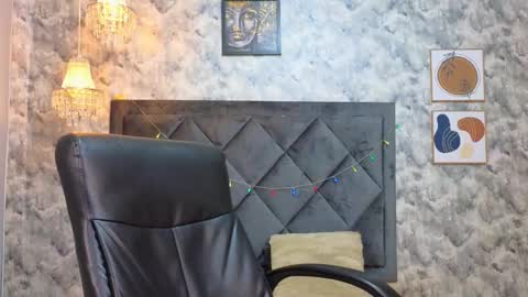 Apolo online show from 12.03.25