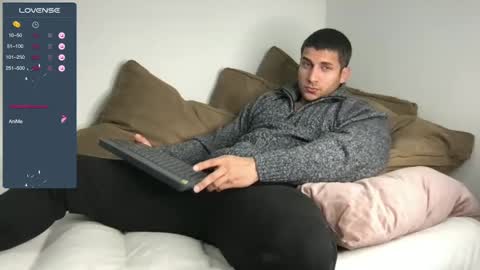 Snapshot of apolo_strange chatting on 01.18.25 apolo_strange online show from 01.18.25