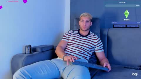 Snapshot of apolo_strange chatting on 09.20.25 apolo_strange online show from 09.20.25