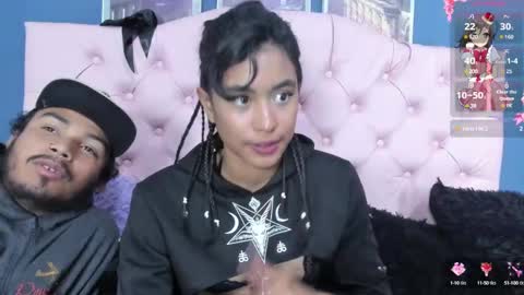 Snapshot of applehot_lr chatting on 03.12.25 sofi y kevin online show from 03.12.25