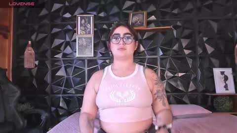 apprilfoxx online show from 02.15.26