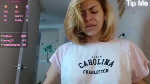 April Dumont online show from 07.04.26