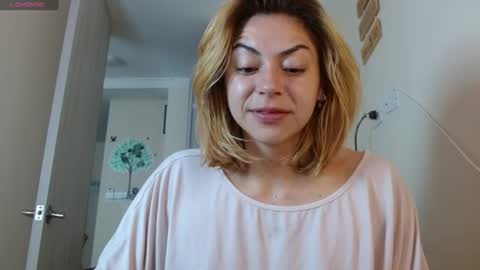 April Dumont online show from 07.06.26