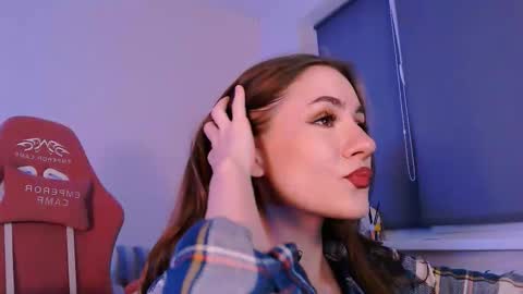 Snapshot of april_felicity chatting on 09.23.25 April online show from 09.23.25