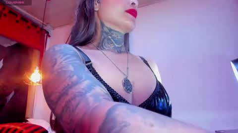 Snapshot of aprill_vagner chatting on 12.21.24 Aprill Vagner online show from 12.21.24