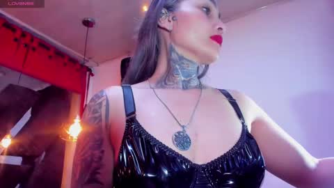 Snapshot of aprill_vagner chatting on 12.21.24 Aprill Vagner online show from 12.21.24