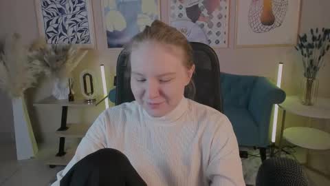 April. All year round.  online show from 10.04.25