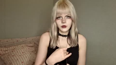 Snapshot of aprilspark chatting on 05.15.26 Alice D online show from 05.15.26
