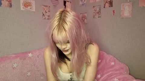 Snapshot of aprilspark chatting on 05.29.26 Alice D online show from 05.29.26