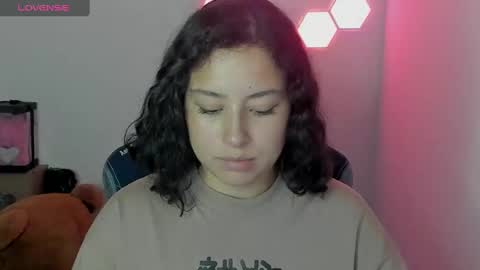 Snapshot of aqua_emilly chatting on 12.11.24 aqua emilly online show from 12.11.24