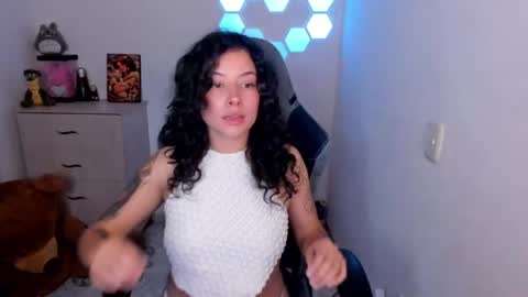 aqua emilly online show from 05.02.26