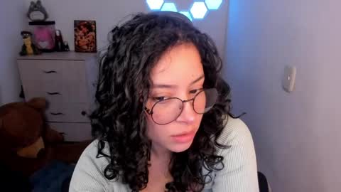 aqua emilly online show from 05.06.26
