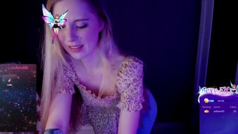 Snapshot of aqualen chatting on 01.31.25 aqualen online show from 01.31.25