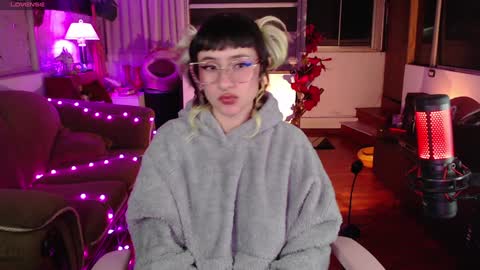 Snapshot of aquamarinebubble chatting on 12.04.24 Zam independent model online show from 12.04.24