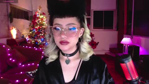 Snapshot of aquamarinebubble chatting on 01.05.25 Zam independent model online show from 01.05.25