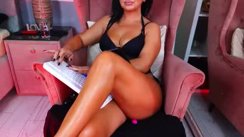 AQueenMonica online show from 09.25.25