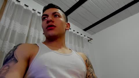 Snapshot of aquiles_51 chatting on 12.04.24 Jonathan online show from 12.04.24