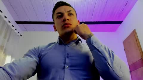 Snapshot of aquiles_51 chatting on 01.28.25 Jonathan online show from 01.28.25