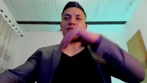 Snapshot of aquiles_51 chatting on 02.03.25 Jonathan online show from 02.03.25