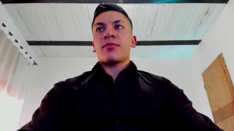 Snapshot of aquiles_51 chatting on 02.04.25 Jonathan online show from 02.04.25