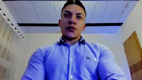 Snapshot of aquiles_51 chatting on 02.12.25 Jonathan online show from 02.12.25