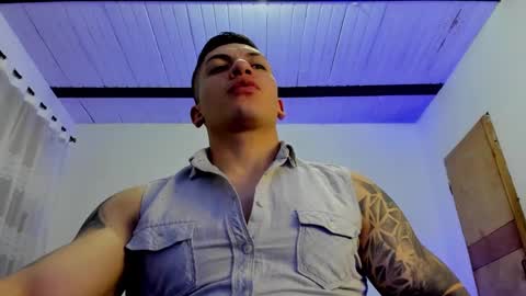 Snapshot of aquiles_51 chatting on 02.13.25 Jonathan online show from 02.13.25