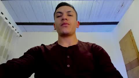 Snapshot of aquiles_51 chatting on 02.16.25 Jonathan online show from 02.16.25