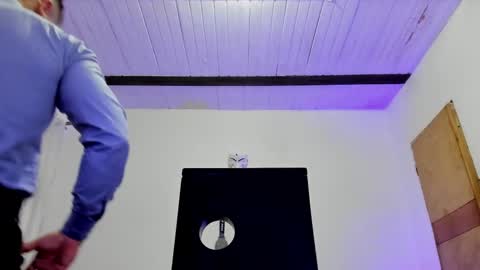 Snapshot of aquiles_51 chatting on 02.21.25 Jonathan online show from 02.21.25