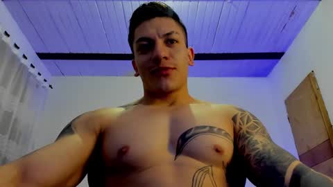 Snapshot of aquiles_51 chatting on 02.28.25 Jonathan online show from 02.28.25