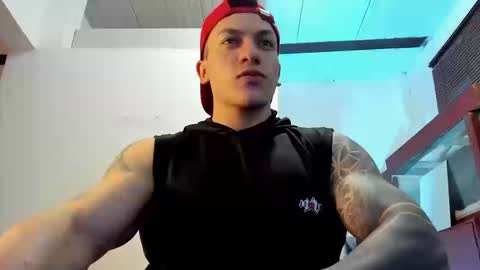 Snapshot of aquiles_51 chatting on 09.10.25 Jonathan online show from 09.10.25