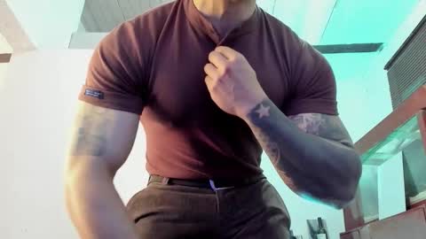 Snapshot of aquiles_51 chatting on 09.19.25 Jonathan online show from 09.19.25