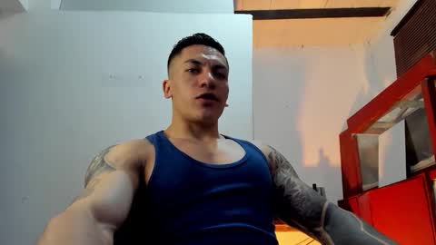 Snapshot of aquiles_51 chatting on 10.01.25 Jonathan online show from 10.01.25