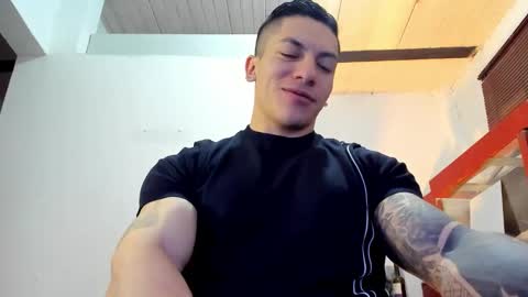 Snapshot of aquiles_51 chatting on 10.18.25 Jonathan online show from 10.18.25