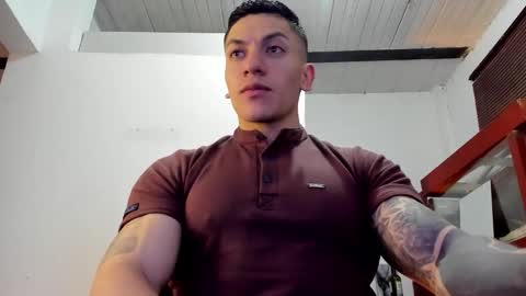 Snapshot of aquiles_51 chatting on 10.30.25 Jonathan online show from 10.30.25